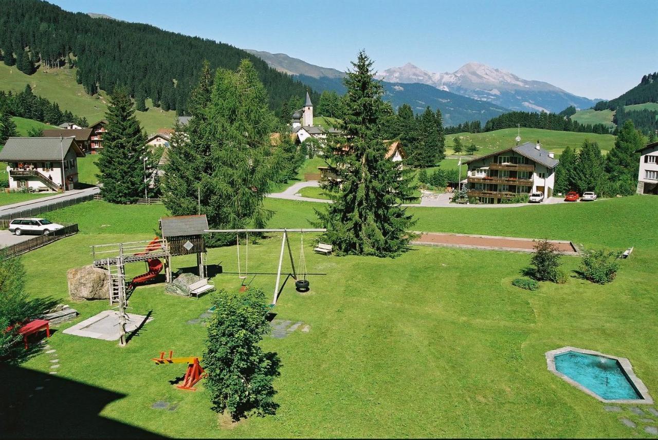 Hotel Alpina Парпан Екстер'єр фото