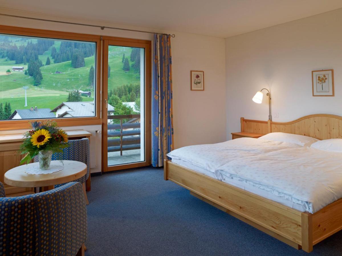 Hotel Alpina Парпан Екстер'єр фото